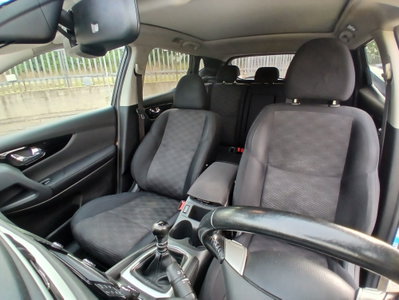 Nissan Qashqai 1.5 dCi Tekna (8)