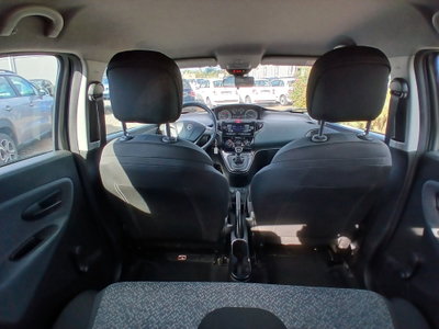 Lancia Ypsilon 1.0 FireFly 5 porte S&S Hybrid Ecochic Gold (10)