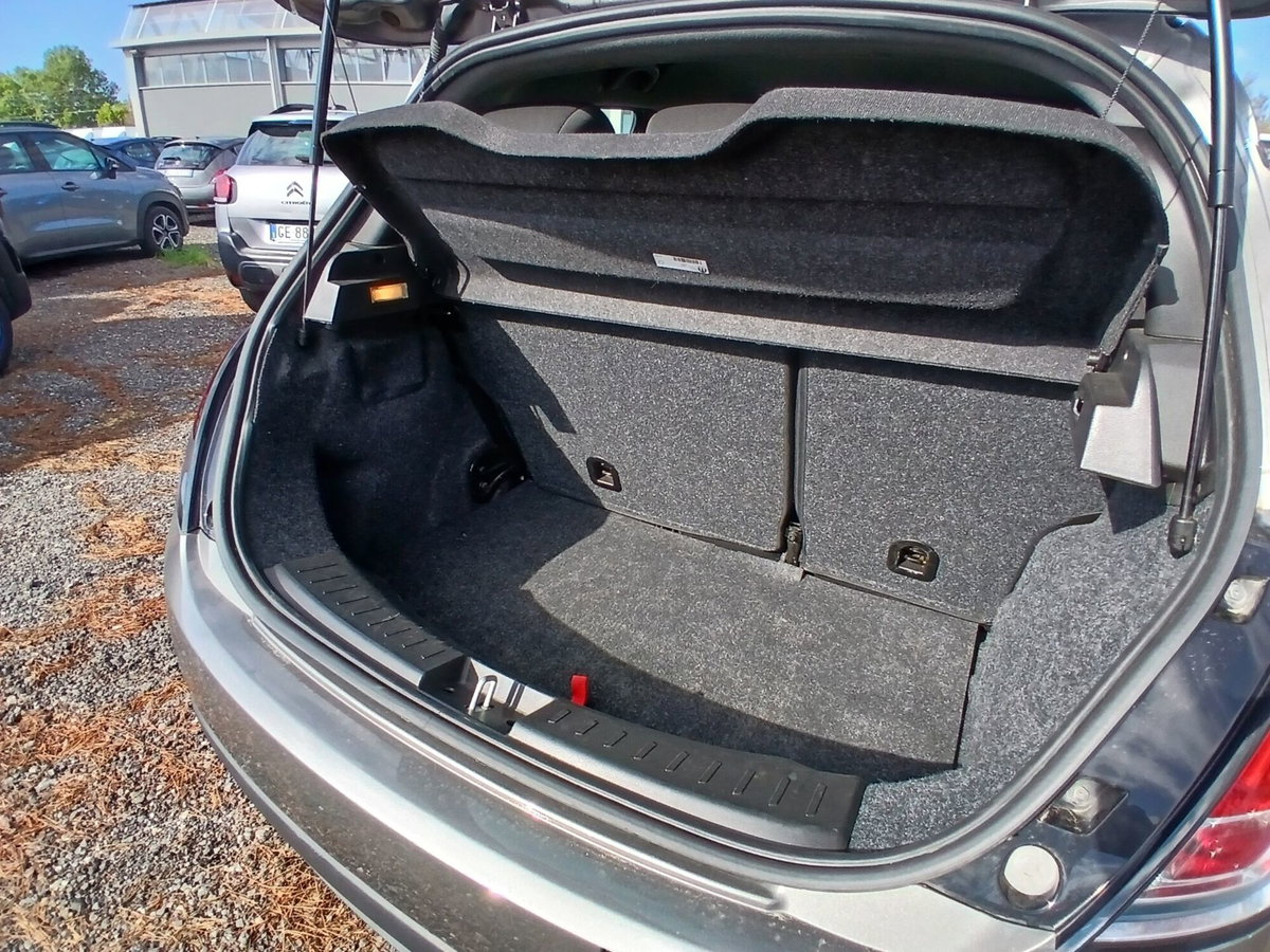 Lancia Ypsilon 1.0 FireFly 5 porte S&S Hybrid Ecochic Gold (9)