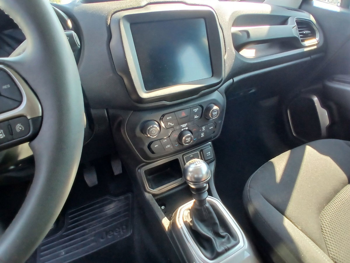 Jeep Renegade 1.6 Mjt 130 CV Limited (17)