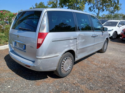 Lancia Phedra MJT 136 CV Executive (4)