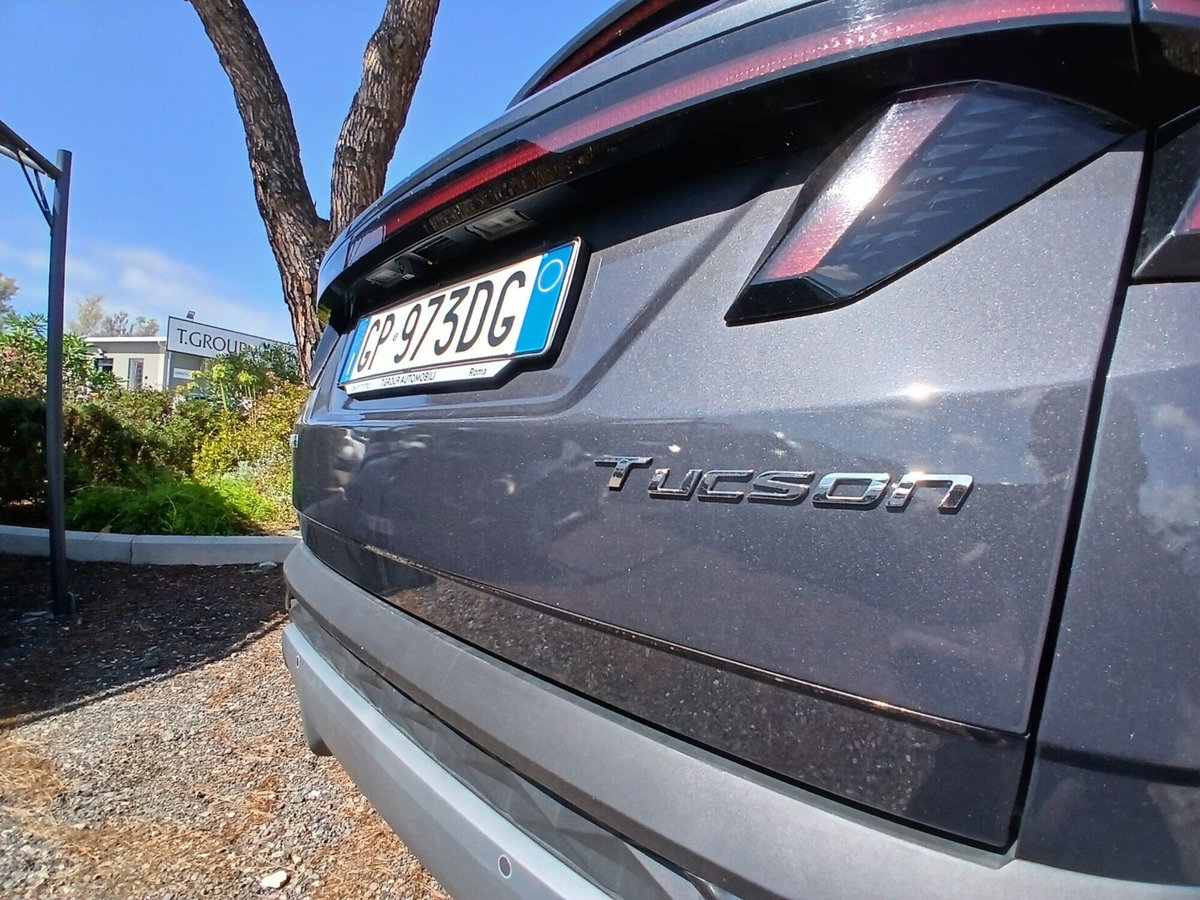 Hyundai Tucson 1.6 crdi 48V Xline 2wd dct (13)