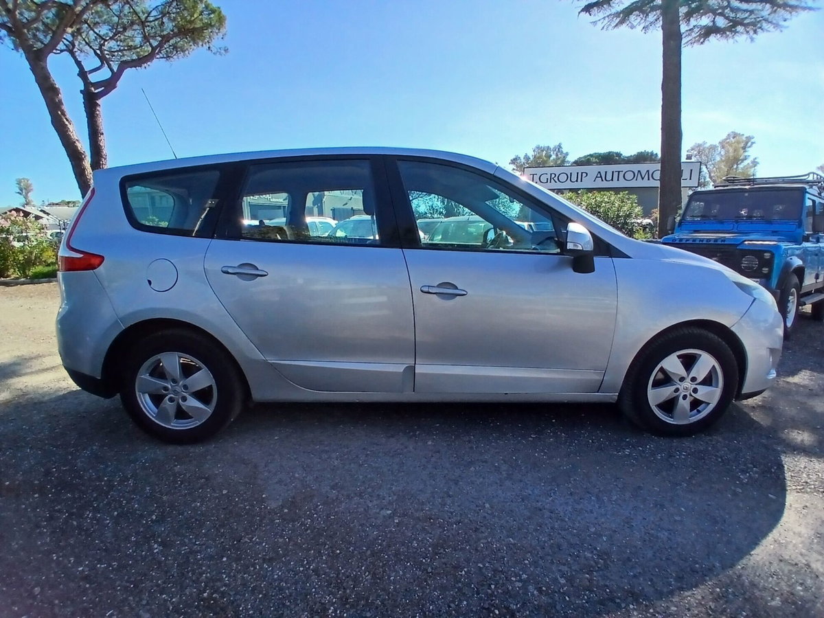 Renault Scenic E-Tech Electric 1.6 dCi 130CV Dynamique (4)