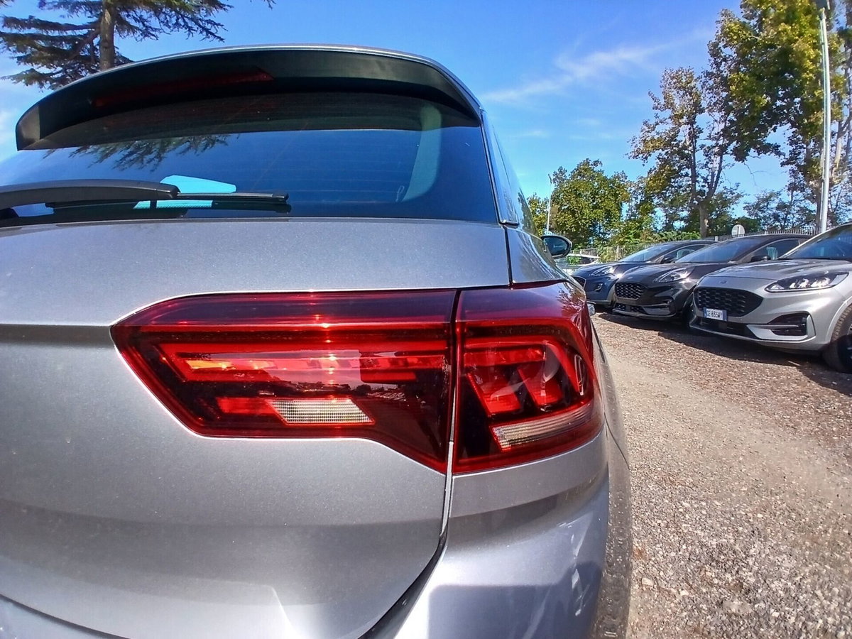 Volkswagen T-Roc 1.0 TSI Life (14)