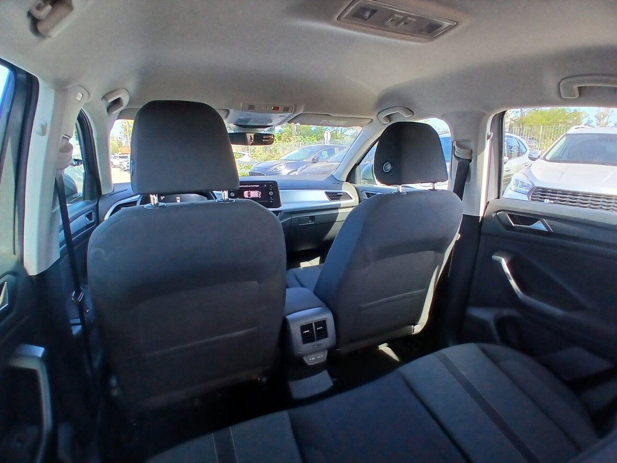 Volkswagen T-Roc 1.0 TSI Life (17)