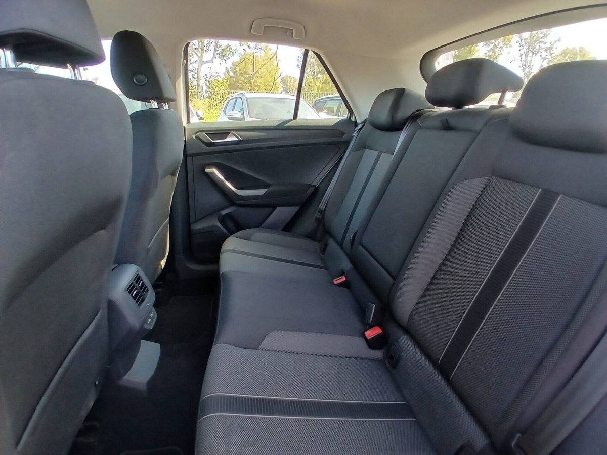 Volkswagen T-Roc 1.0 TSI Life (18)