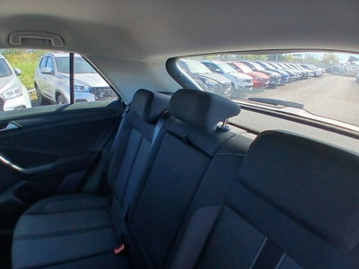 Volkswagen T-Roc 1.0 TSI Life (19)