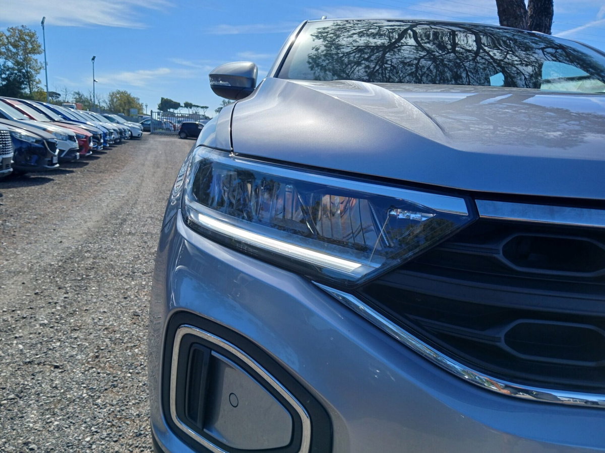 Volkswagen T-Roc 1.0 TSI Life (9)