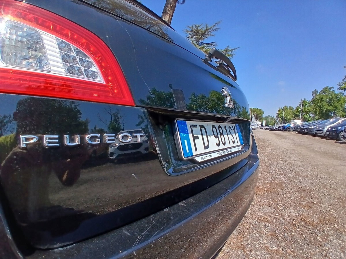 Peugeot 508 SW BlueHDi 180 EAT6 S&S Allure (9)