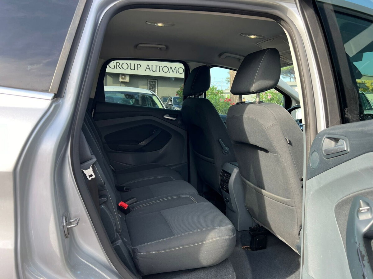 Ford C-Max 1.6 TDCi 115CV Titanium (10)