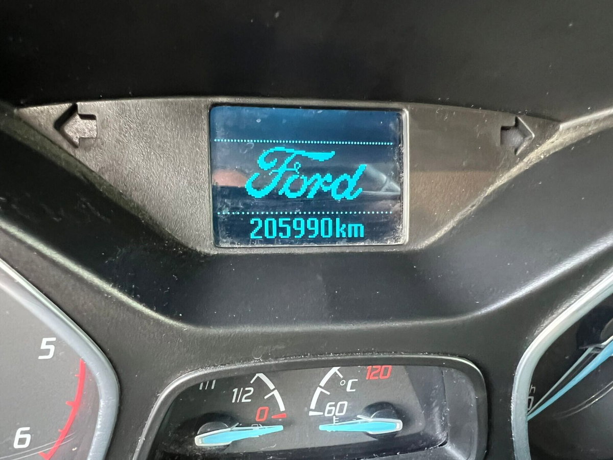 Ford C-Max 1.6 TDCi 115CV Titanium (17)