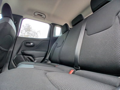 Jeep Renegade 1.6 Mjt 130 CV Limited (17)