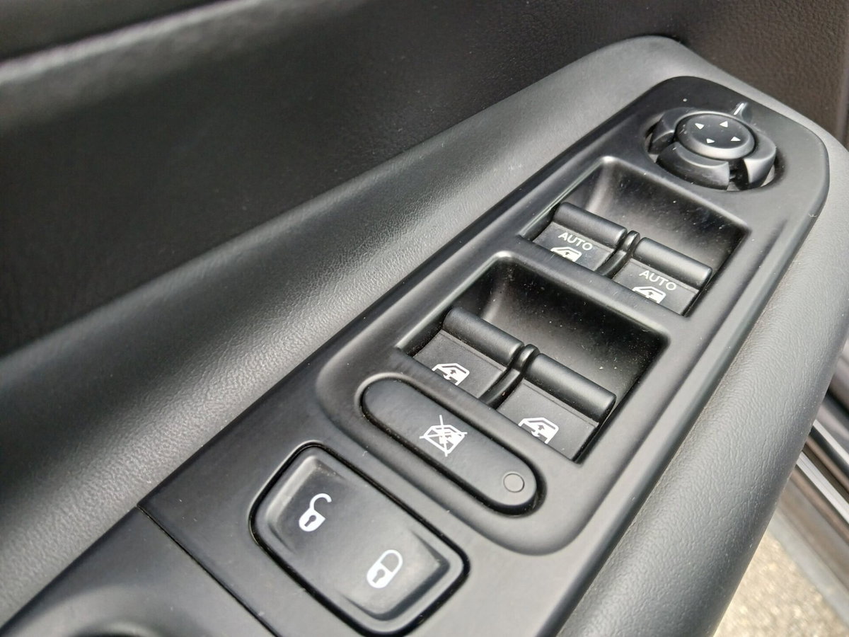 Jeep Renegade 1.6 Mjt 130 CV Limited (19)