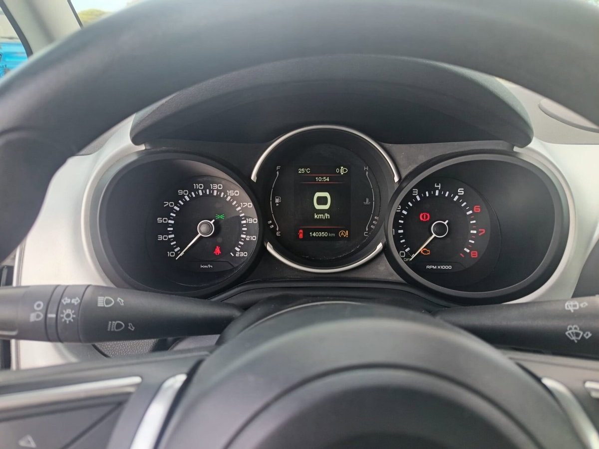 Fiat 500L 1.4 95 CV S&S Connect (8)