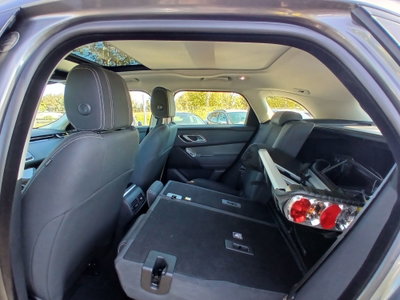 Land Rover Range Rover Velar 2.0D I4 240 CV (19)