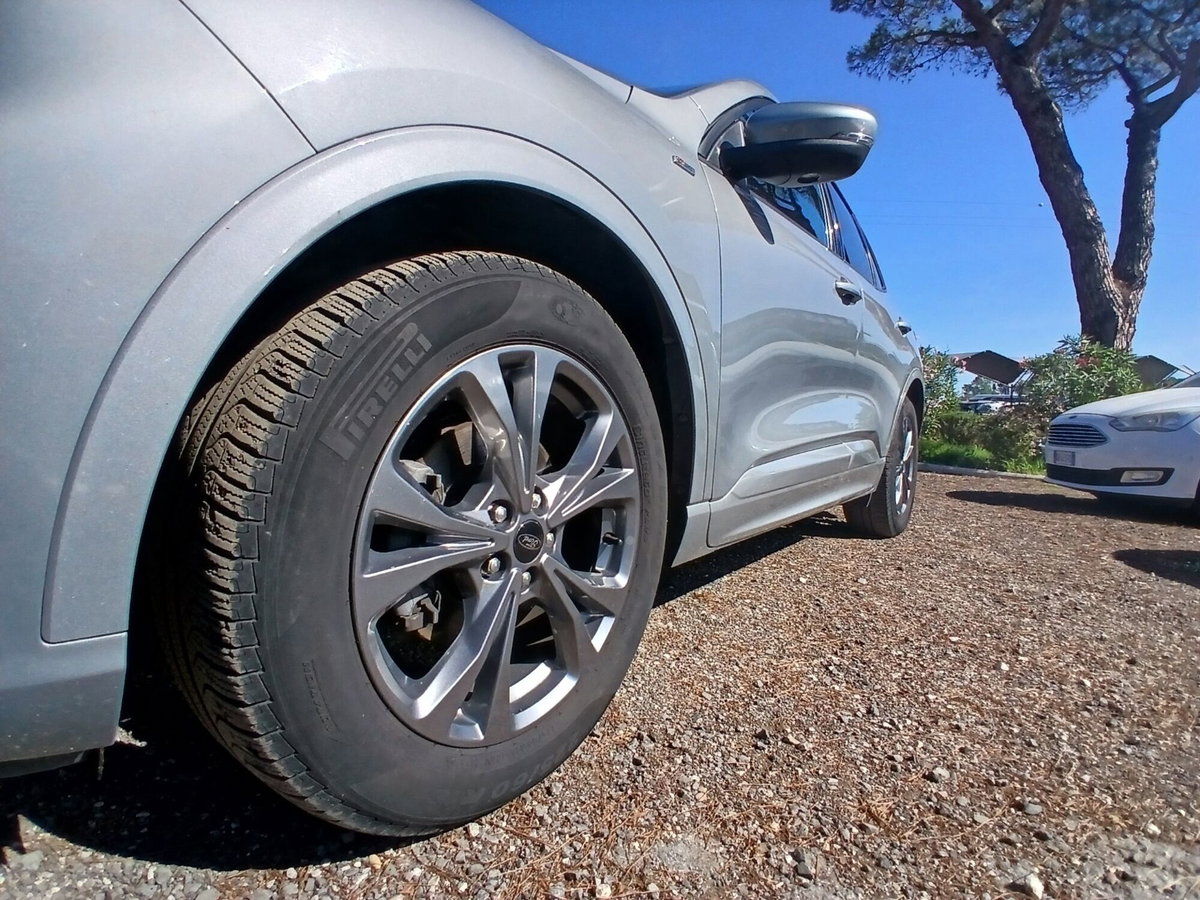 Ford Kuga 1.5 EcoBlue 120 CV aut. 2WD ST-Line X Design (15)