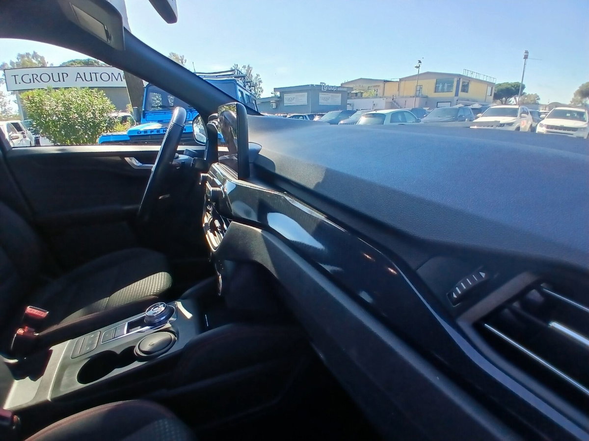 Ford Kuga 1.5 EcoBlue 120 CV aut. 2WD ST-Line X Design (17)