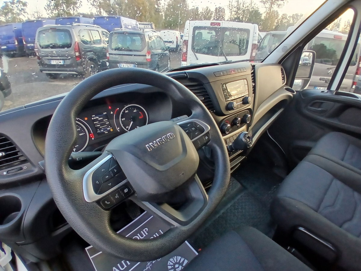Iveco Daily Furgone 35S12V 2.3 Hpi PC-TM Furgone (14)