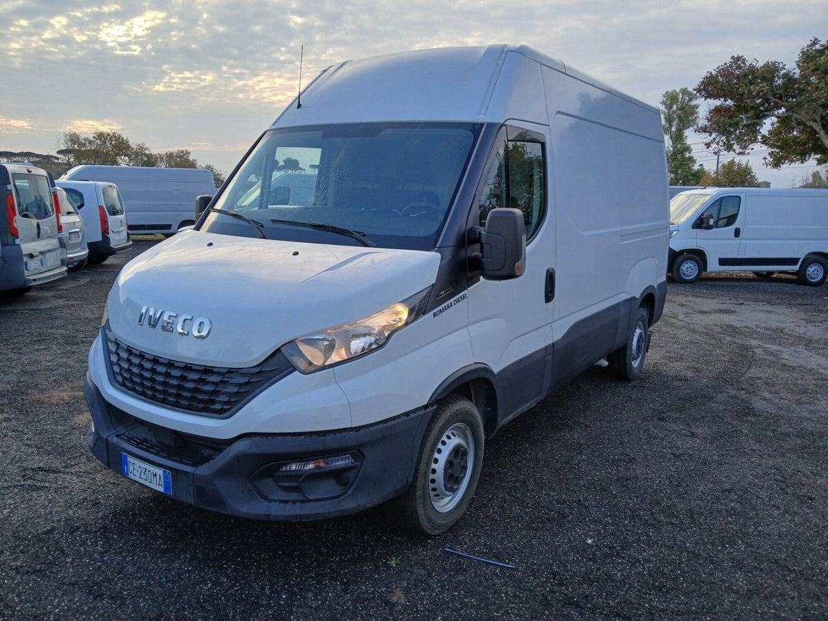 Iveco Daily Furgone 35S12V 2.3 Hpi PC-TM Furgone (2)