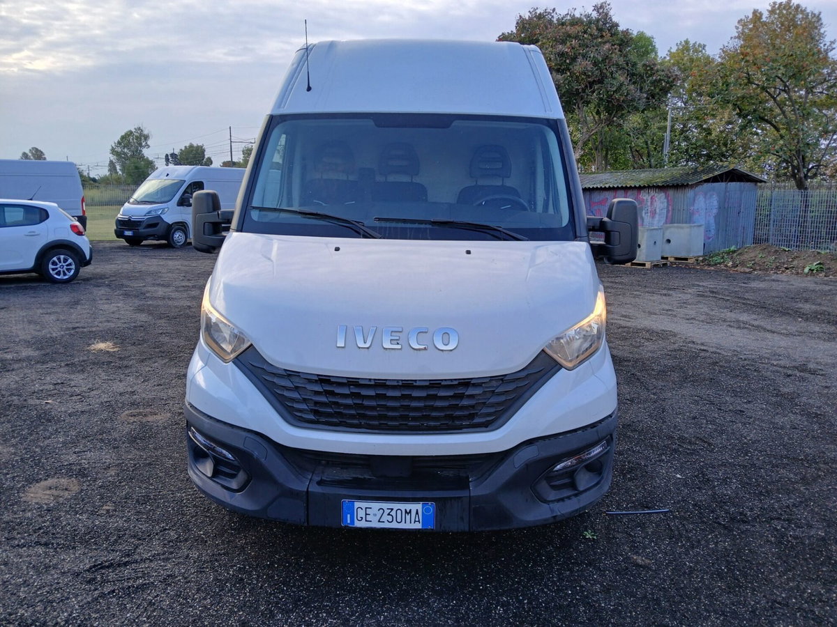 Iveco Daily Furgone 35S12V 2.3 Hpi PC-TM Furgone (3)