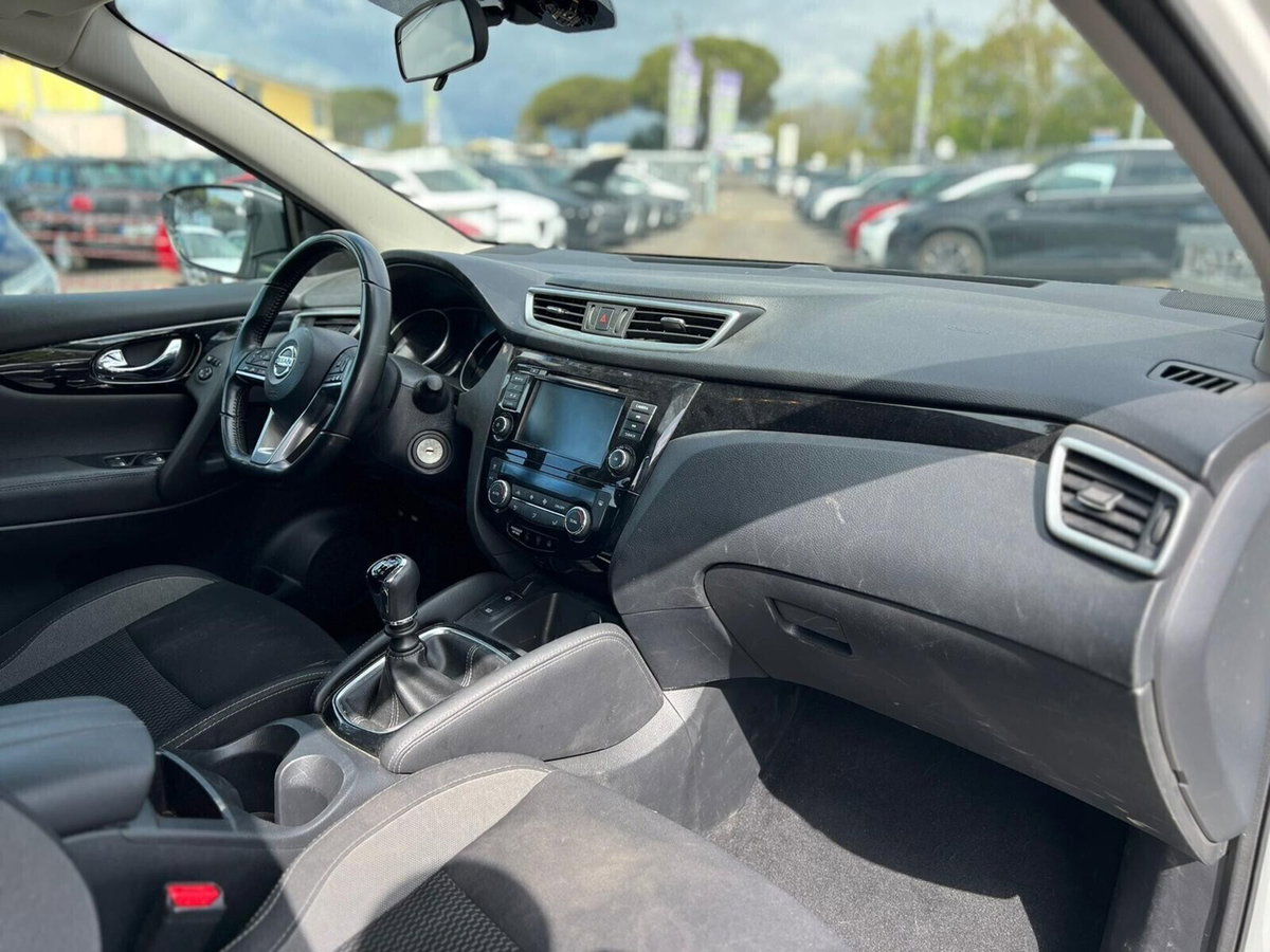 Nissan Qashqai 1.3 DIG-T 140 CV N-Connecta (11)