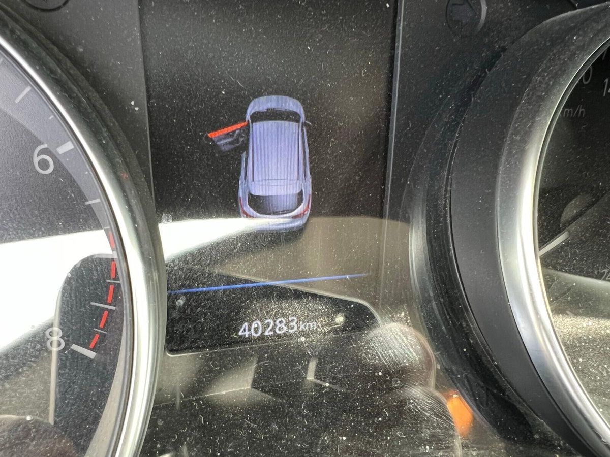 Nissan Qashqai 1.3 DIG-T 140 CV N-Connecta (20)