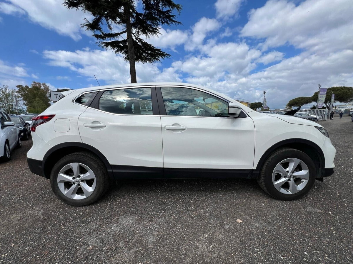 Nissan Qashqai 1.3 DIG-T 140 CV N-Connecta (3)