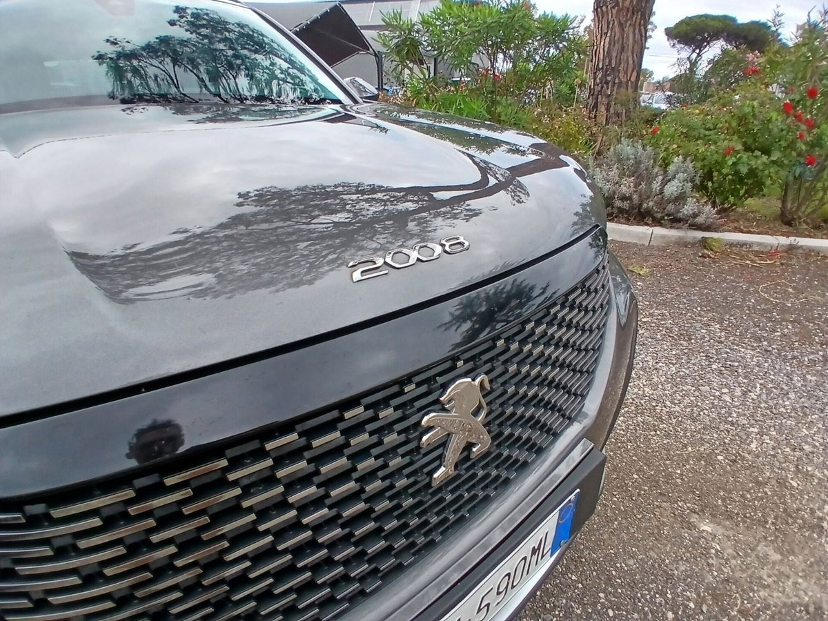 Peugeot 2008 PureTech 100 S&S Allure (12)