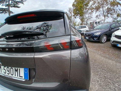 Peugeot 2008 PureTech 100 S&S Allure (13)