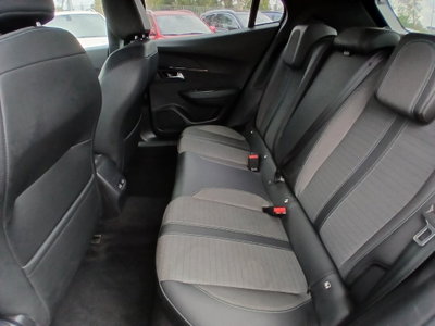 Peugeot 2008 PureTech 100 S&S Allure (18)