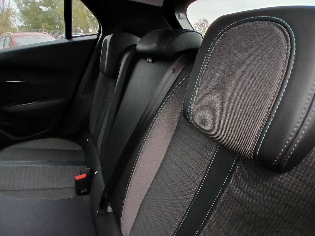 Peugeot 2008 PureTech 100 S&S Allure (20)