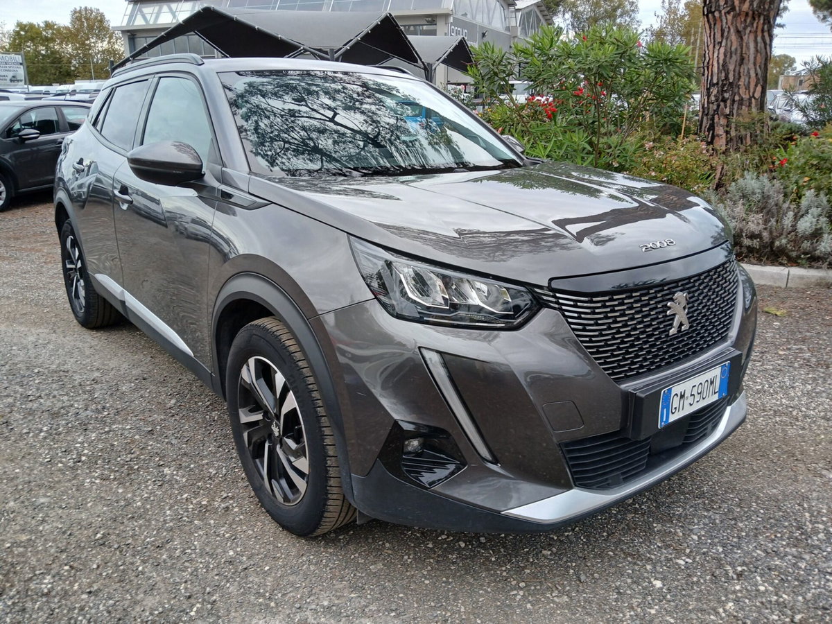 Peugeot 2008 PureTech 100 S&S Allure (4)