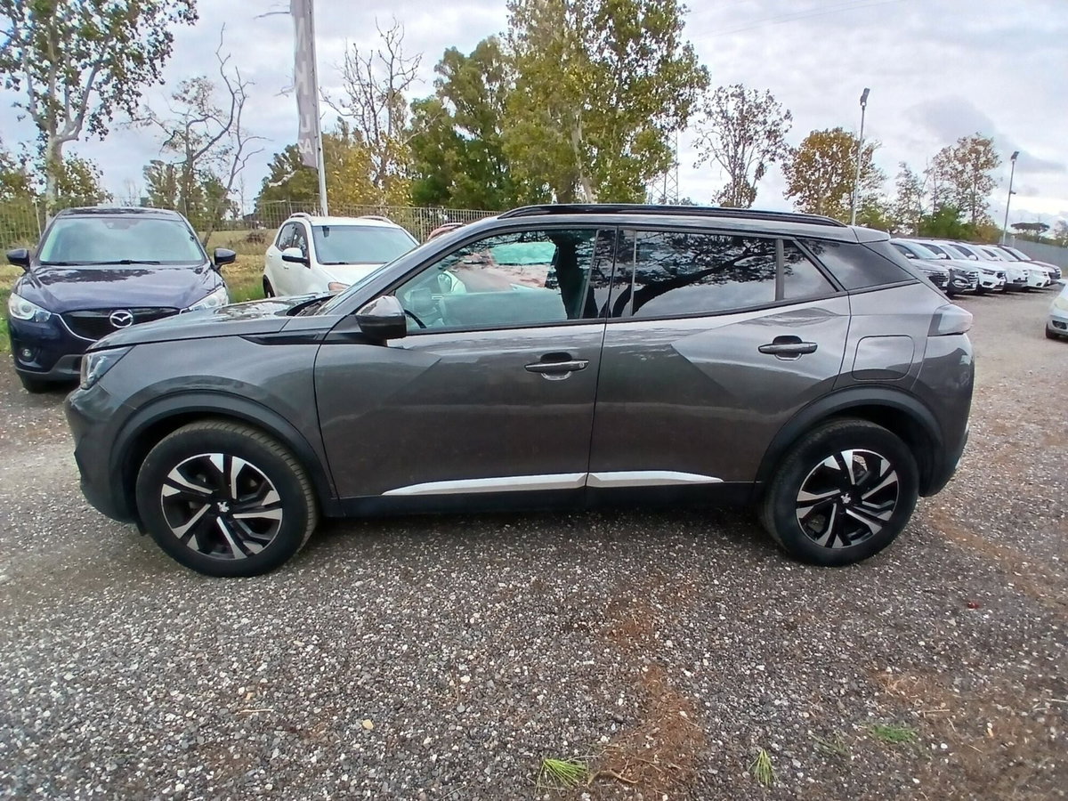 Peugeot 2008 PureTech 100 S&S Allure (9)