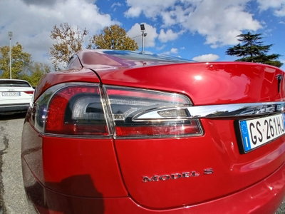 Tesla Model S Model S 75kWh All-Wheel Drive (17)