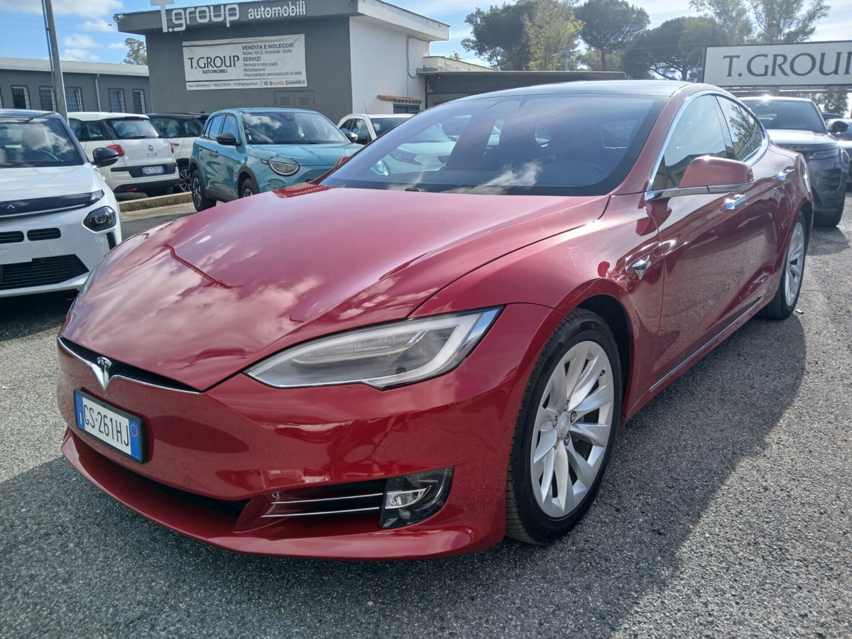 Tesla Model S Model S 75kWh All-Wheel Drive (2)