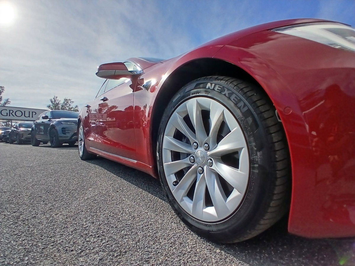Tesla Model S Model S 75kWh All-Wheel Drive (8)
