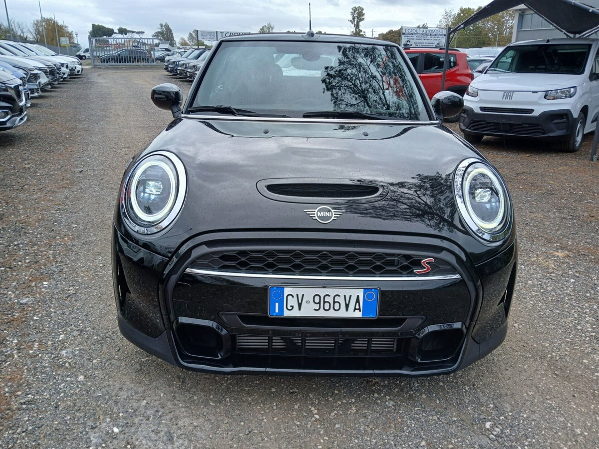 MINI Mini Cabrio 2.0 Cooper S Resolute Cabrio (2)