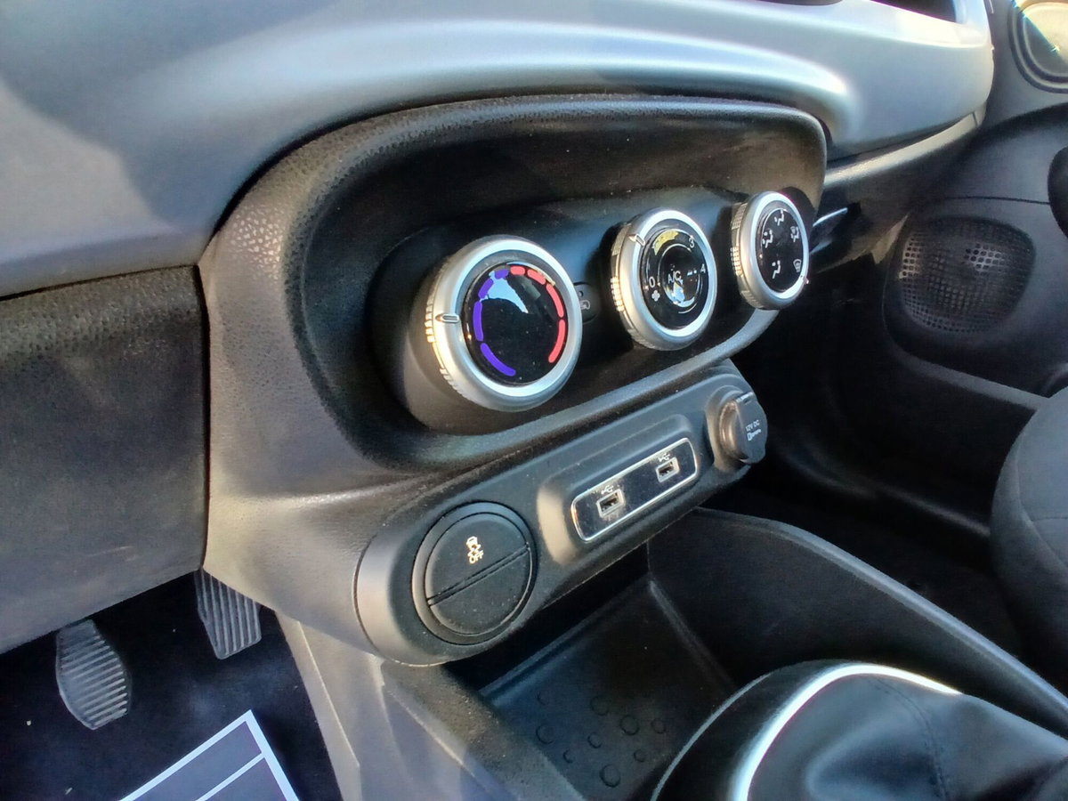 Fiat 500L 1.3 Multijet 95 CV Connect (19)
