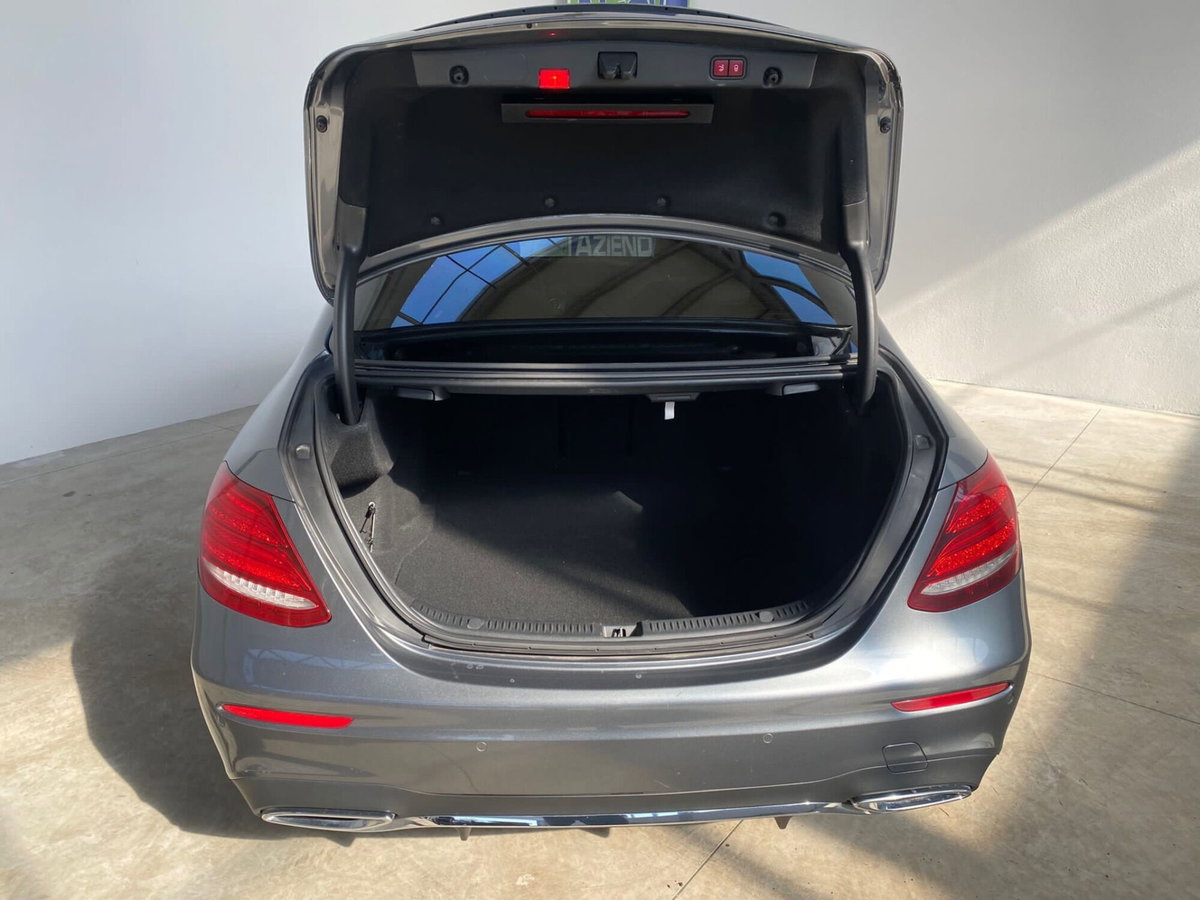 Mercedes-Benz Classe E 220 d Auto Premium Plus (12)