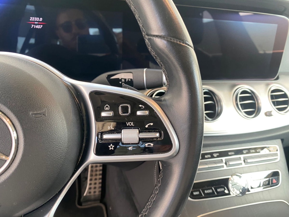 Mercedes-Benz Classe E 220 d Auto Premium Plus (19)