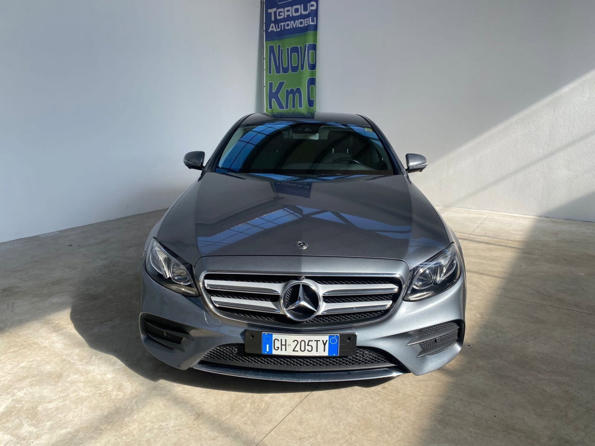 Mercedes-Benz Classe E 220 d Auto Premium Plus (3)