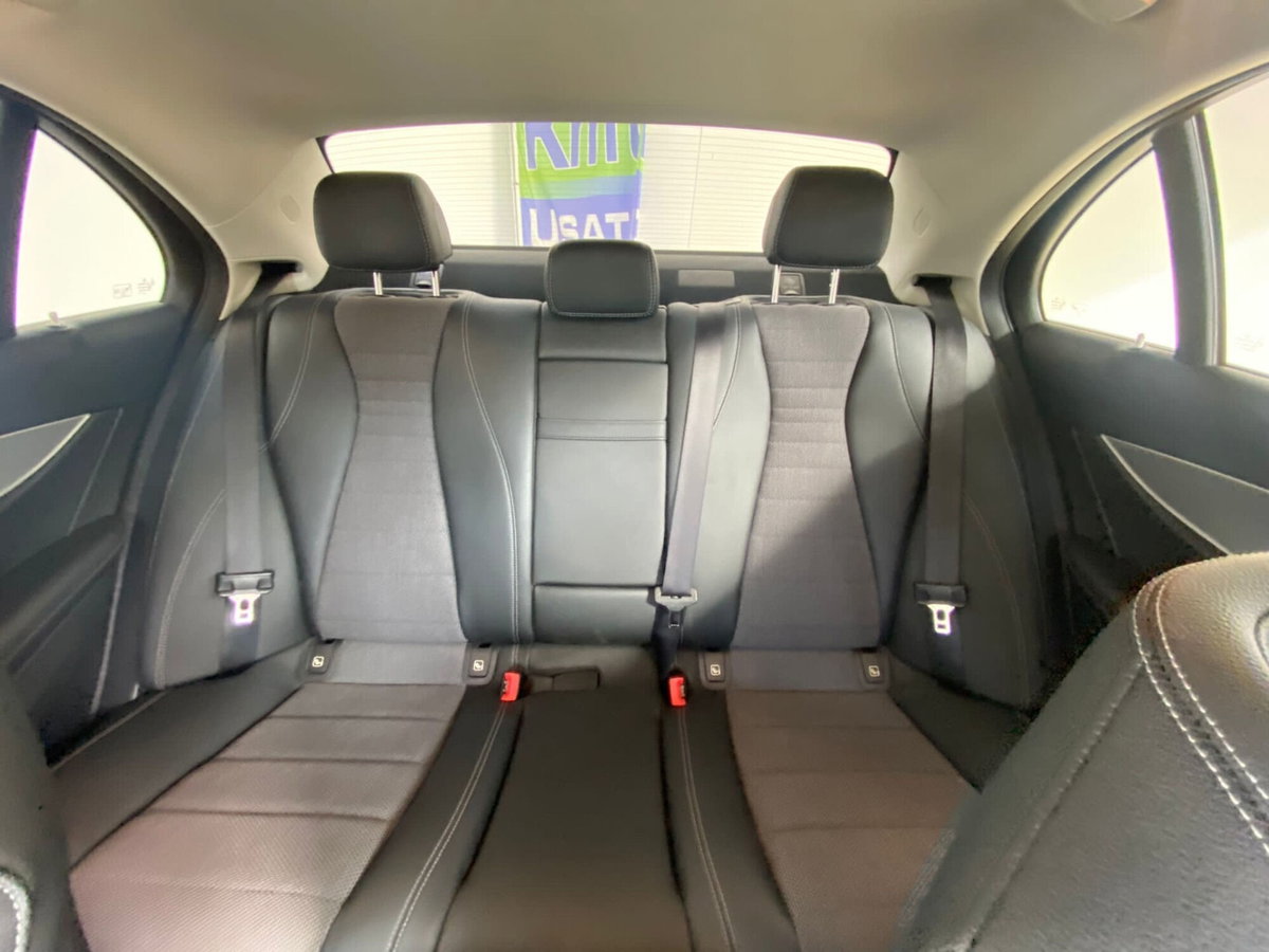 Mercedes-Benz Classe E 220 d Auto Premium Plus (6)