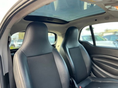 smart Fortwo 70 1.0 twinamic Youngster (9)