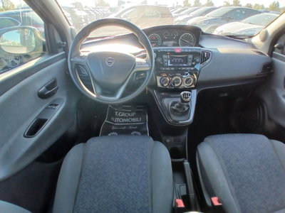 Lancia Ypsilon 1.0 FireFly 5 porte S&S Hybrid Ecochic Silver (15)