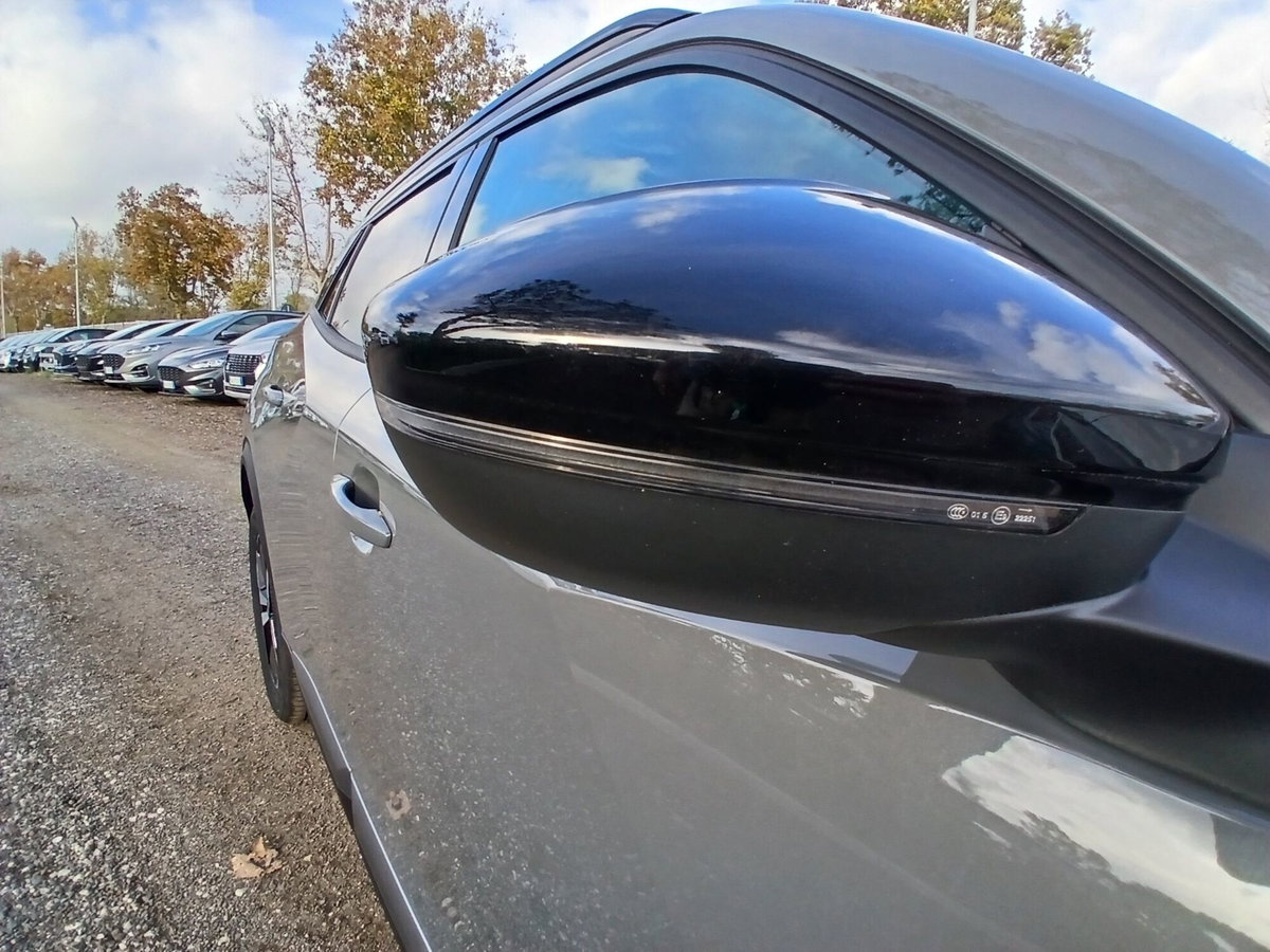 Peugeot 2008 1.2 hybrid Allure 145cv e-dcs6 (13)