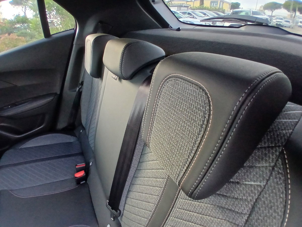 Peugeot 2008 1.2 hybrid Allure 145cv e-dcs6 (20)