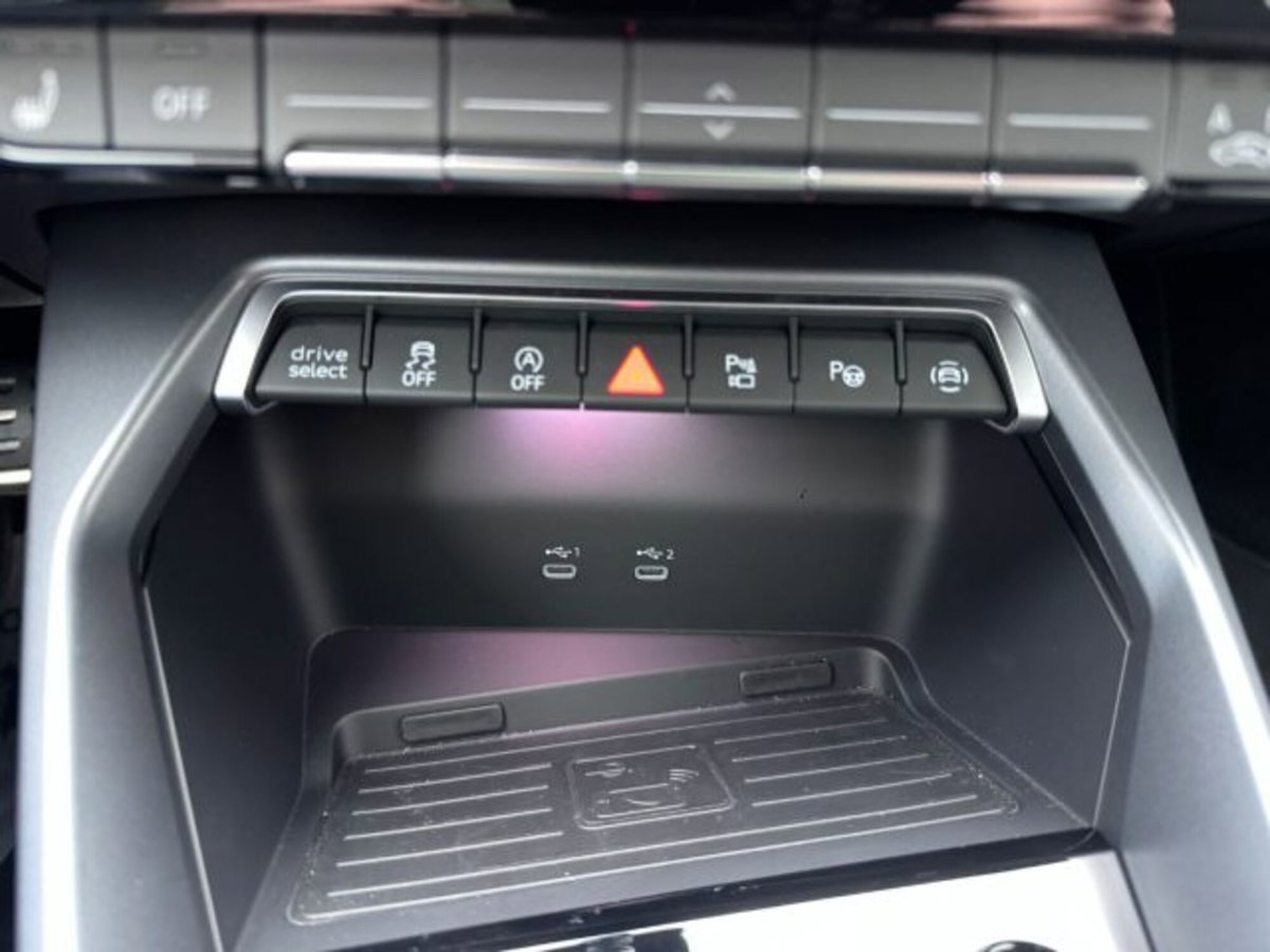 Audi A3 Sportback 35 TDI S line edition (15)