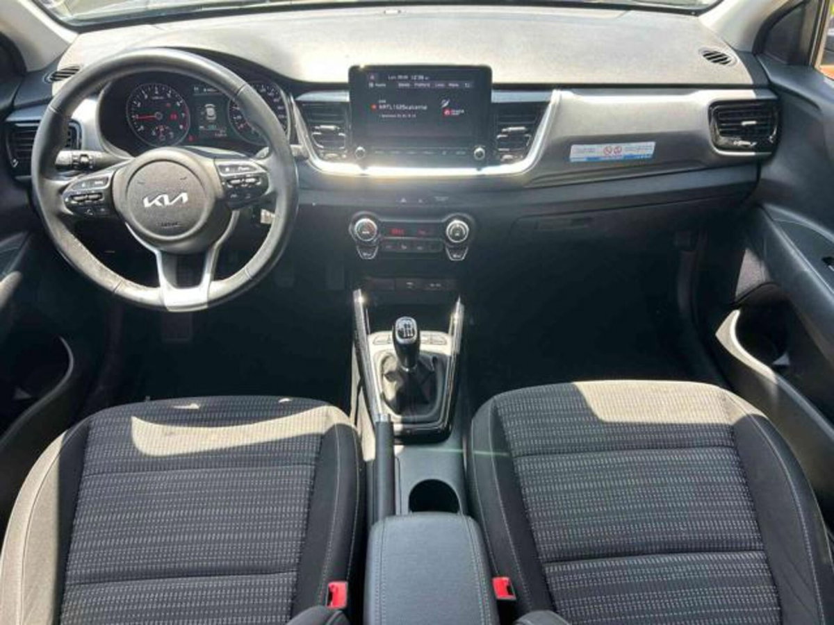 Kia Stonic 1.0 t-gdi Style (7)