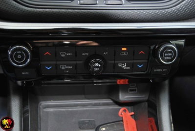 Jeep Compass 1.6 Multijet II 2WD Night Eagle (11)