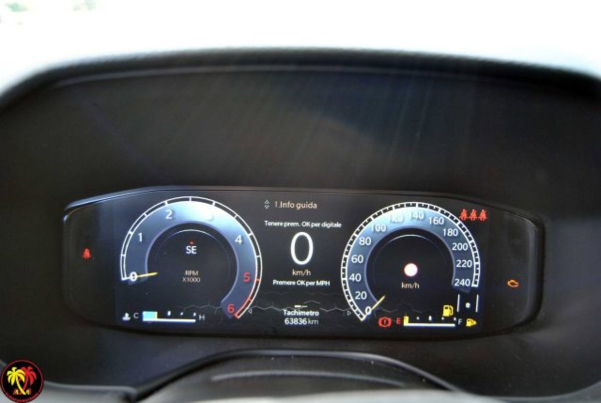 Jeep Compass 1.6 Multijet II 2WD Night Eagle (9)